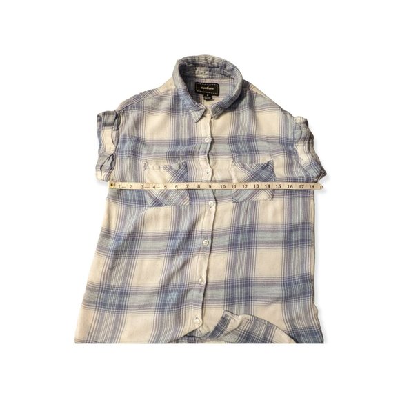 Confess Short Sleeve Blue & White Plaid Button Down Shirt Size Medium - Picture 6 of 10